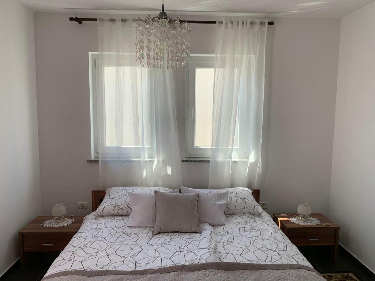 Erna & Inga Appartement Savudrija Buitenkant foto